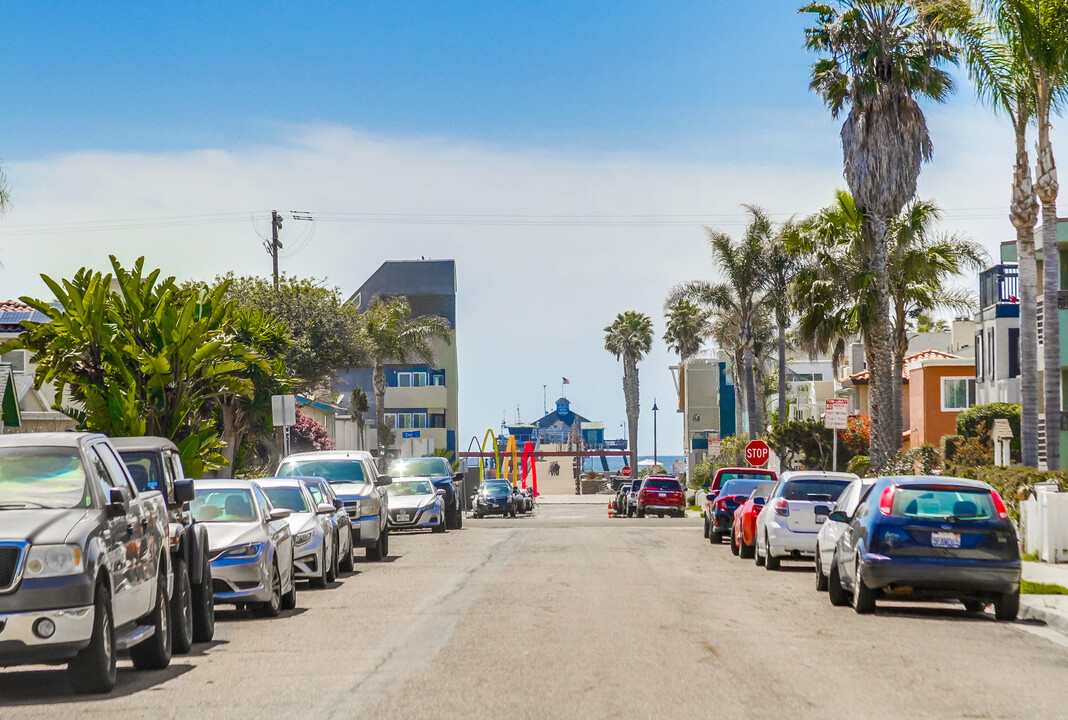 244 Evergreen Ave in Imperial Beach, CA - Foto de edificio