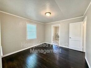210 W Mimosa Dr in Midwest City, OK - Building Photo - Building Photo