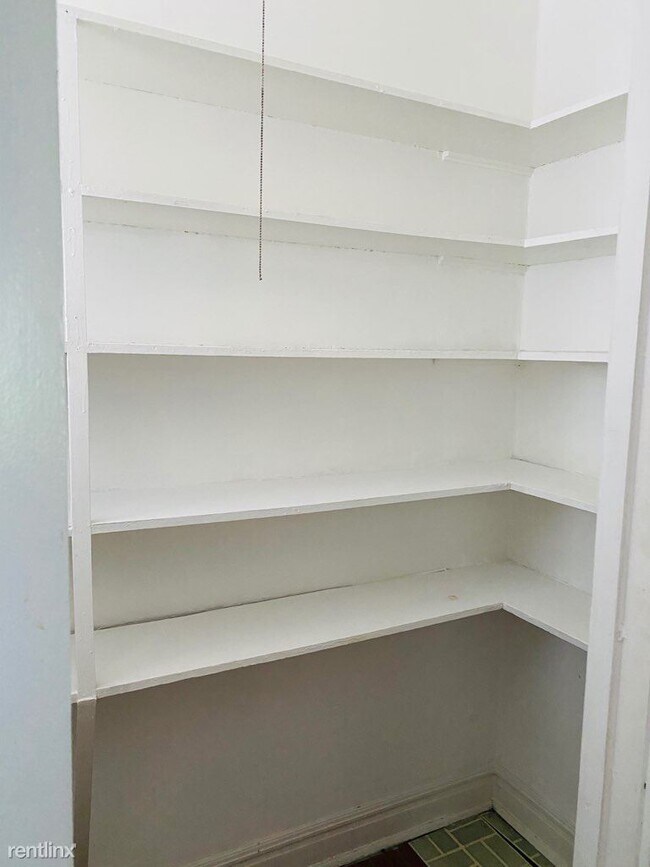 1903 W Argyle St-Unit -Apt 2 in Chicago, IL - Building Photo - Building Photo