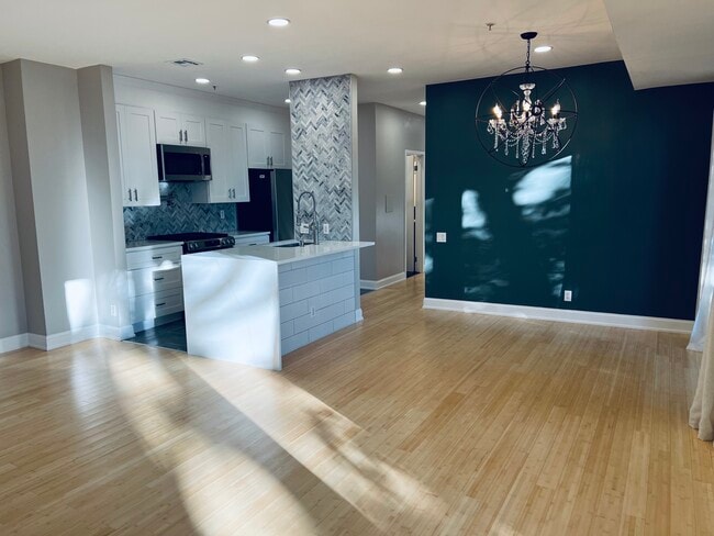 182 Gay St, Unit 301 in Philadelphia, PA - Building Photo - Building Photo