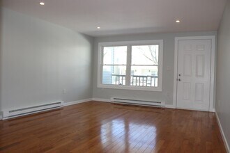 390 Pacific Ave in Jersey City, NJ - Building Photo - Building Photo