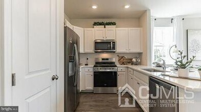 74 Arlotta St in Lumberton, NJ - Building Photo - Building Photo