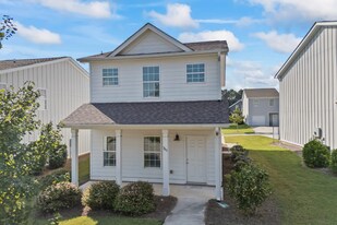 365 Lorien Way in Athens, GA - Building Photo