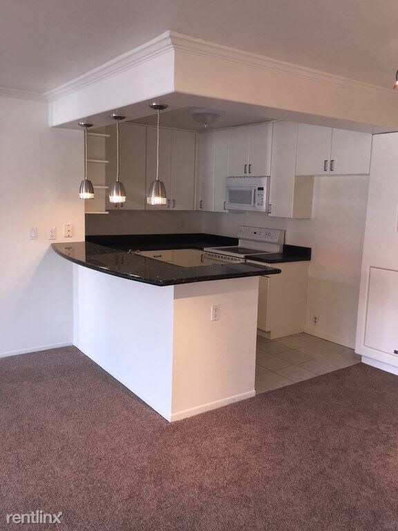 2511 West Sunflower Avenue in Santa Ana, CA - Building Photo - Building Photo