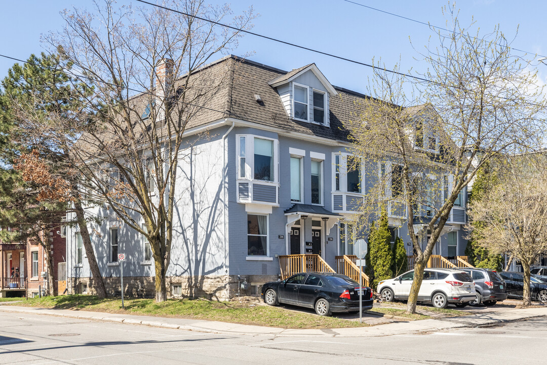 396 Chapel St in Ottawa, ON - Building Photo