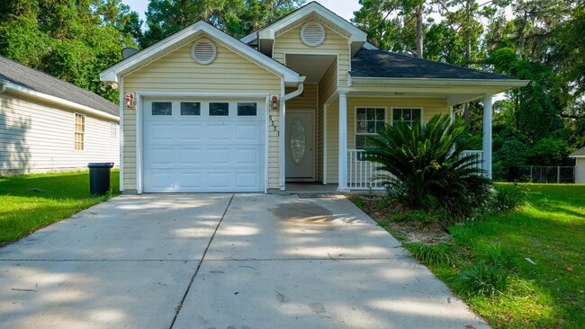 5331 Falling Star Rd in Tallahassee, FL - Building Photo - Building Photo