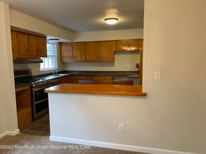 515 Newman Springs Rd in Lincroft, NJ - Building Photo - Building Photo