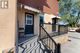 4386 Drummond Rd in Niagara Falls, ON - Building Photo - Building Photo