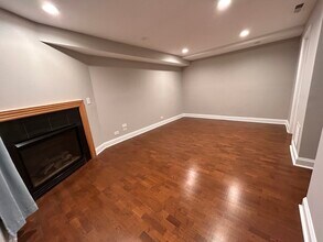 2506 N Greenview Ave in Chicago, IL - Building Photo - Building Photo