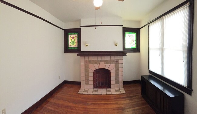 property at 1008 Evergreen Ave