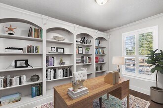 7922 Hermosa Hill in San Antonio, TX - Building Photo - Building Photo