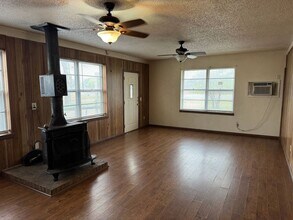 4594 US Hwy 287 N Access Rd in Wichita Falls, TX - Building Photo - Building Photo