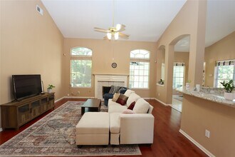 1505 Ash Run Ct in Pearland, TX - Building Photo - Building Photo