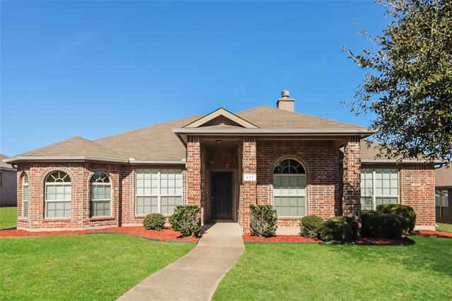 617 Rain Lily Dr in Desoto, TX - Building Photo