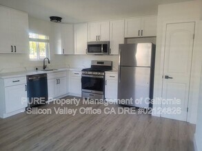 3420 Pitcairn Way in San Jose, CA - Building Photo - Building Photo