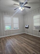 2311 Ave C in Nederland, TX - Building Photo - Building Photo