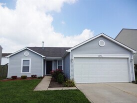 662 Holly Rose Way in New Whiteland, IN - Building Photo