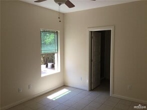 5 Howard Dr in McAllen, TX - Building Photo - Building Photo