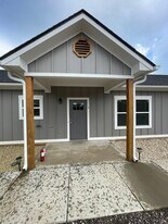 150 Stephens Rd in Hallsville, TX - Building Photo