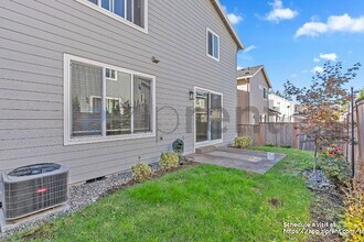 11781 NW Thelin Ln in Portland, OR - Building Photo - Building Photo
