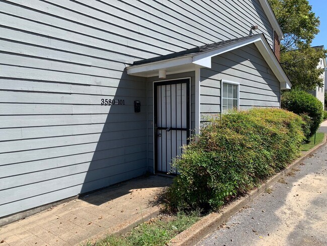 3580 Bristerwood Dr in Memphis, TN - Building Photo - Building Photo