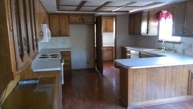 9916 S Country Club Dr in Oklahoma City, OK - Building Photo - Building Photo