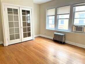 4409 N Kenneth Ave in Chicago, IL - Building Photo - Building Photo