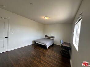 1253 W 35th St in Los Angeles, CA - Building Photo - Building Photo