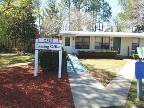 The Village at Sunset Pointe in Jesup, GA - Foto de edificio - Building Photo