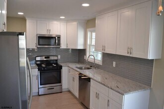 321 Dogwood Ave in Egg Harbor Township, NJ - Building Photo - Building Photo