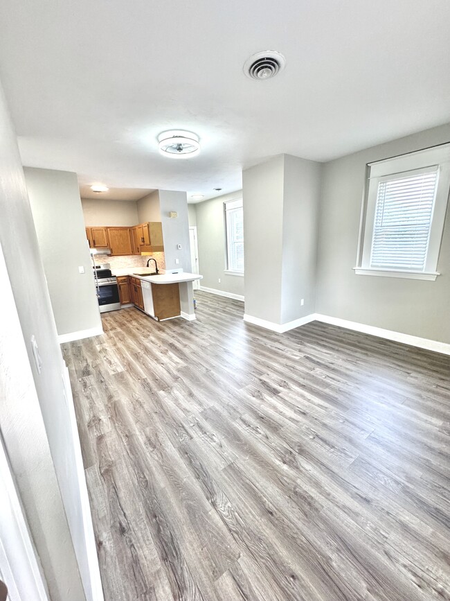 1736 Memorial Ave SW in Roanoke, VA - Building Photo - Building Photo