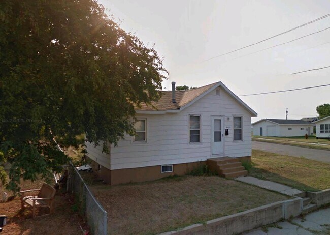 property at 600 12th St NE