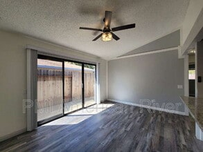9627 Old Placerville Rd in Sacramento, CA - Building Photo - Building Photo
