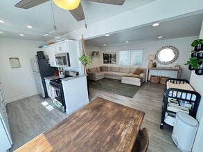 285 Ogle St in Costa Mesa, CA - Building Photo - Building Photo