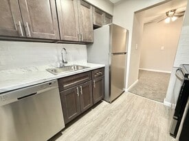 Bucks Meadow Apartments in Bensalem, PA - Building Photo