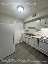 208 Lakeshore Dr, Unit # 2 in Lexington, KY - Building Photo - Building Photo