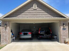 4372 W Newton Ave in Fayetteville, AR - Foto de edificio - Building Photo