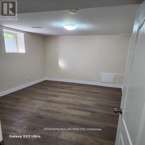 4093 Loyalist Dr in Mississauga, ON - Building Photo - Building Photo