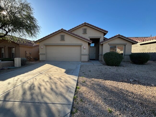 15742 N 102nd St in Scottsdale, AZ - Foto de edificio - Building Photo