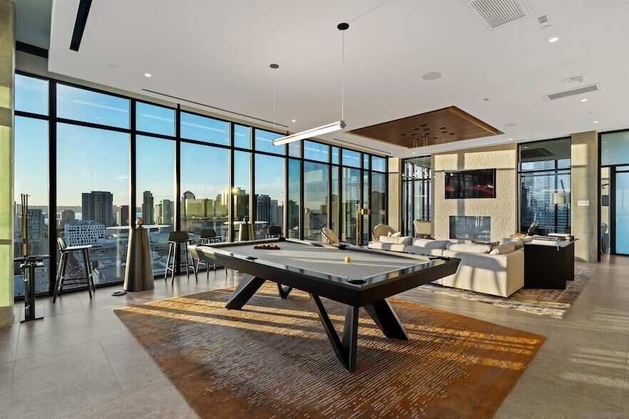 675 Ninth Ave, Unit 2110 in San Diego, CA - Building Photo