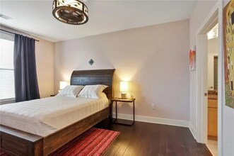 799 Hammond Dr in Atlanta, GA - Building Photo - Building Photo