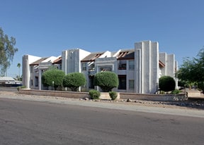 Silverwood Apartments in Tempe, AZ - Building Photo
