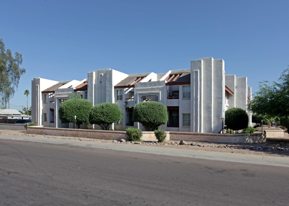 Silverwood Apartments in Tempe, AZ - Foto de edificio