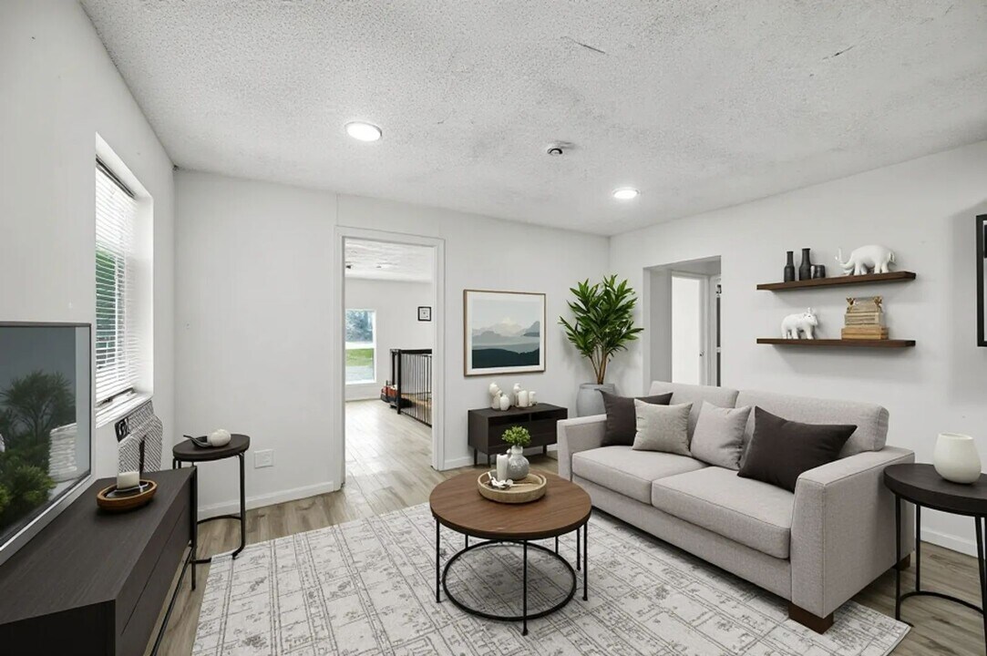 320 T A Carroll Ave in Corsicana, TX - Building Photo