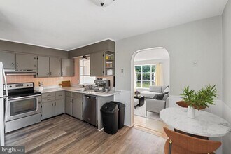 1206 Sylvan Dr in Haddon Heights, NJ - Building Photo - Building Photo