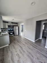 2423 Smokewood Pl in Escondido, CA - Building Photo - Building Photo