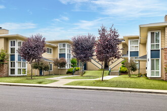 Westlake Apartments in Daly City, CA - Building Photo - Building Photo