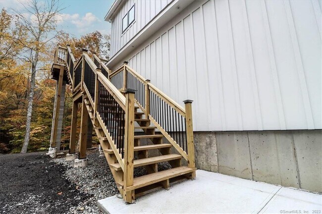 29 CT-55 in Sherman, CT - Building Photo - Building Photo