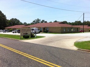 Shady Oaks Apartments in Mount Pleasant, TX - Building Photo - Building Photo