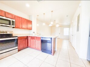 1132 Chelsea Dr in Davenport, FL - Building Photo - Building Photo